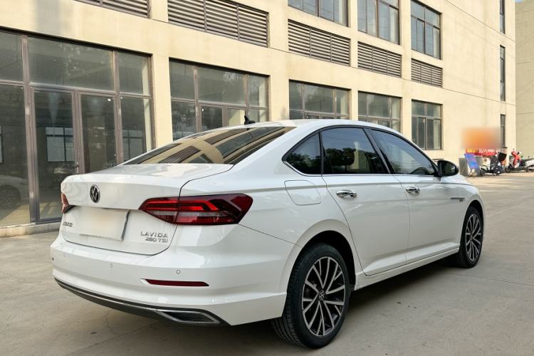 Used Volkswagen Lavida 2022 280TSI DSG Luxury Edition
