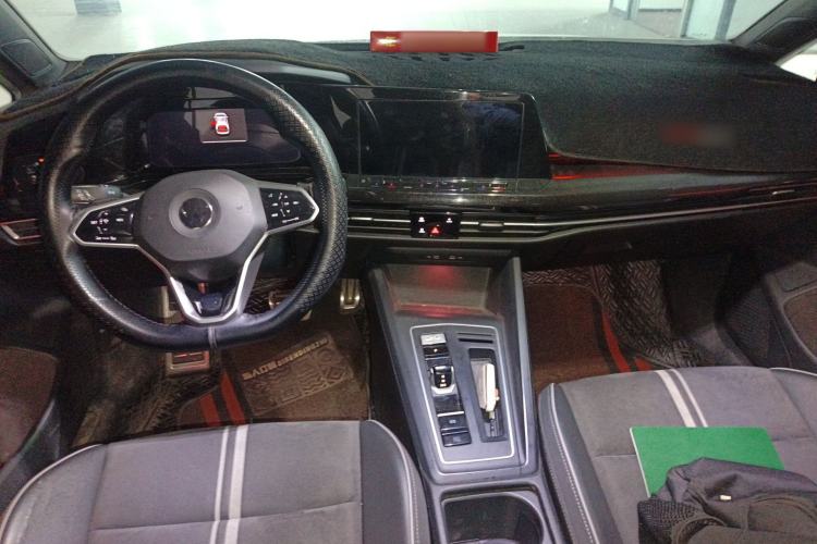 Used Volkswagen Golf 2021 280TSI DSG R-Line Center Console