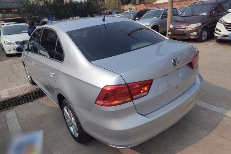 Used Volkswagen Santana 2015 1.6L Manual Comfort Edition Exterior 2