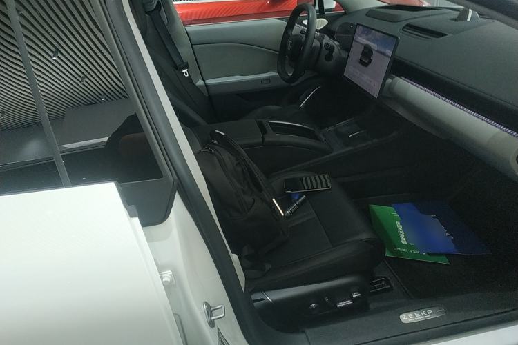 Used Zeekr 007 2024 Rear-Drive Intelligent Driving Version 75 kWh
