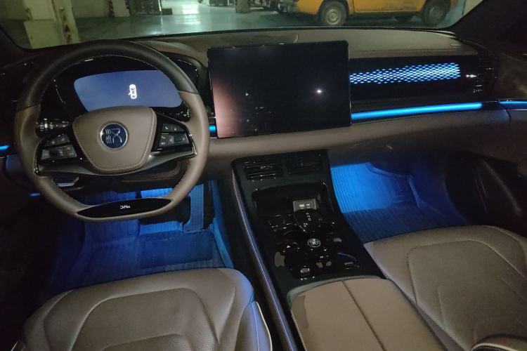 Used BYD Han 2022 DM-i 121KM Luxury Model
