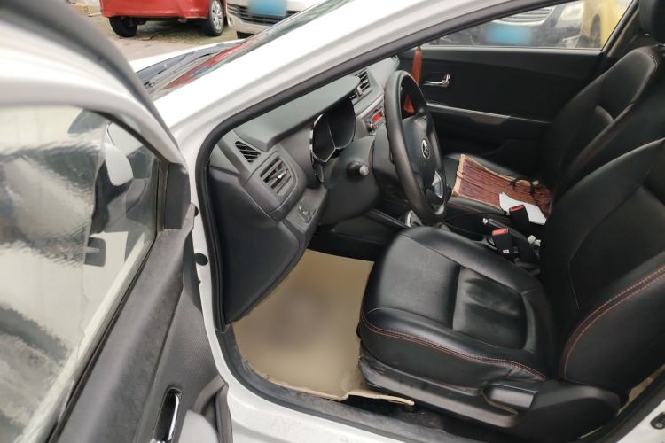 Used Kia K2 2012 Sedan 1.4L MT GLS Commemorative Edition
