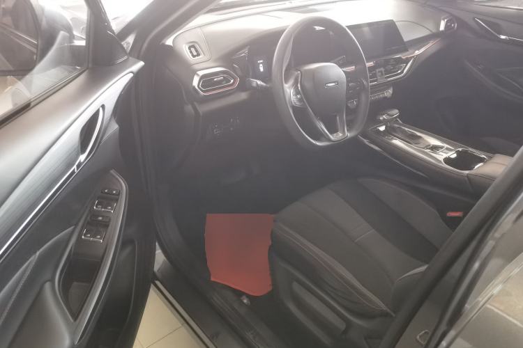 Used CHANGAN OSHAN X5 2021 1.6L CVT Luxury Version Driver Seat