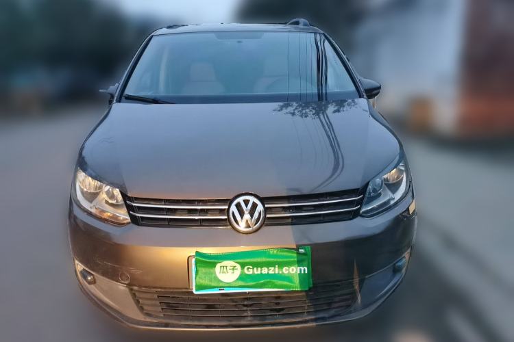 Used Volkswagen Touran 2011 1.4T Manual ZhiShang Edition 5-seater
