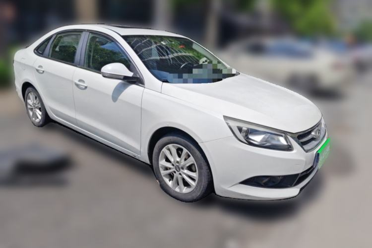 Used Chery Arrizo 7 2015 1.5T Manual ZhiXiang Edition Front Right 45 Deg