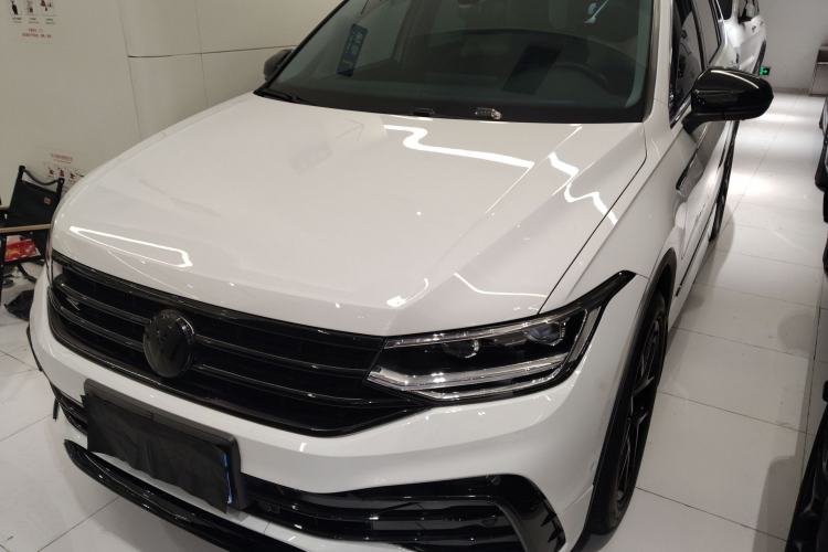 Used Volkswagen Tiguan L 2023 Restyled 330TSI Automatic Two-Wheel Drive R-Line Enhanced Comfort Version