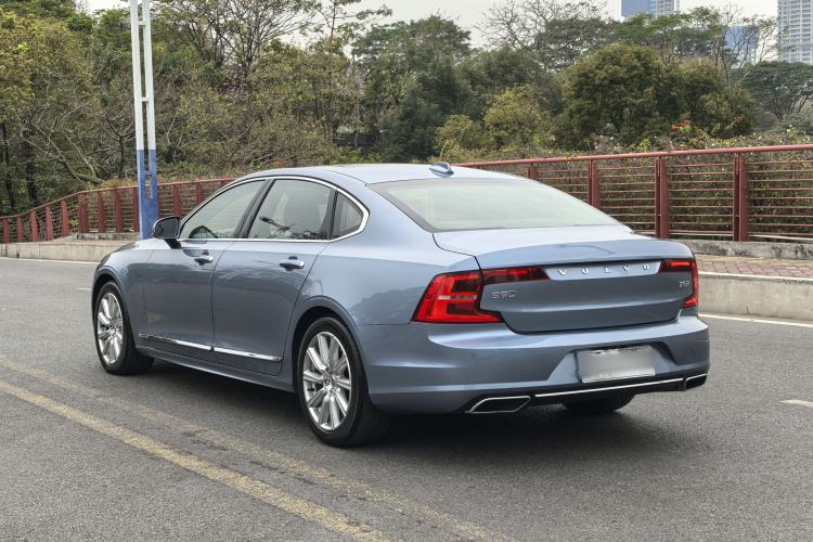Used Volvo S90 2020 Facelift T5 Smart & Luxurious Edition