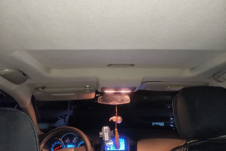 Used Chevrolet Cruze 2015 1.5L Classic SE MT Headliner