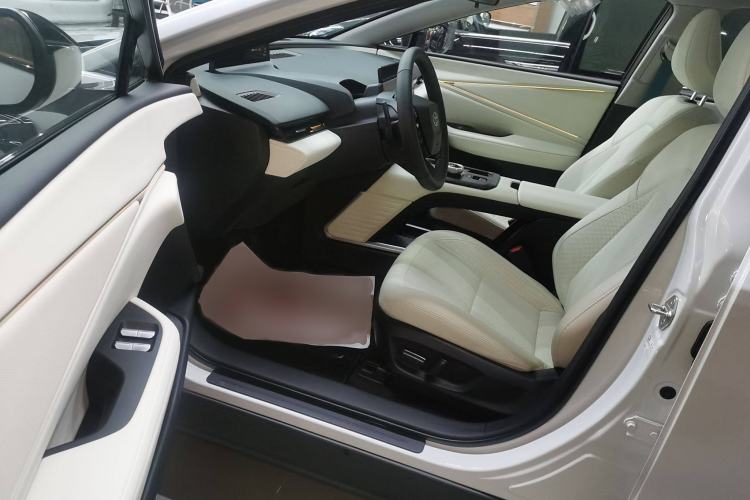 Used Toyota bZ5 2025 Model 550 PRO Smart Driving Edition
