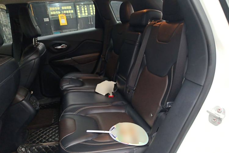 Used Jeep Cherokee 2016 2.4L Professional Edition