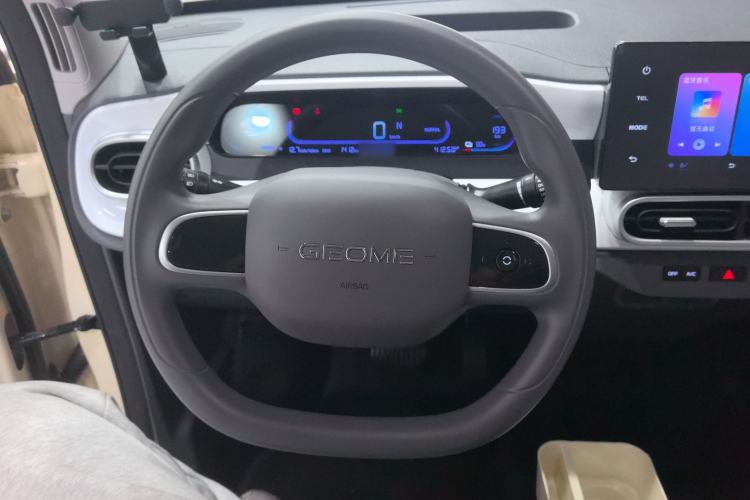 Used Geely Galaxy Panda 2025 210 km – Yuanqi Bear
