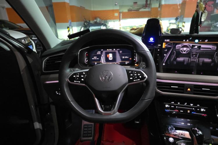 Used Volkswagen Tayron X 2024 330TSI Two-Wheel-Drive Prestige High-Energy Edition Steering Wheel