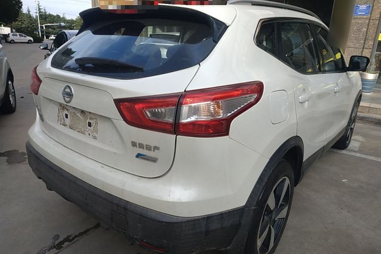 Used Nissan Qashqai 2016 2.0L CVT Luxury Edition
