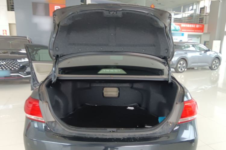 Used Toyota Camry 2013 200G Classic Luxury Edition Trunk