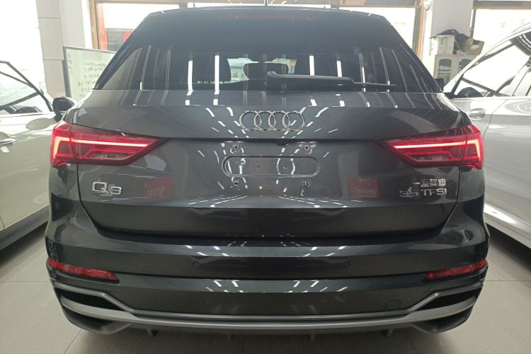 Used Audi Q3 2021 35 TFSI Fashion Dynamic Model
