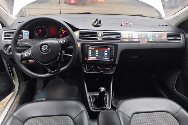 Used Volkswagen Santana 2016 1.6L Manual Comfort Edition