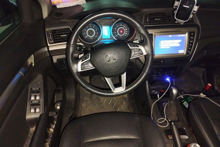 Used BAIC Senova X65 2015 2.0T Automatic Elite Model