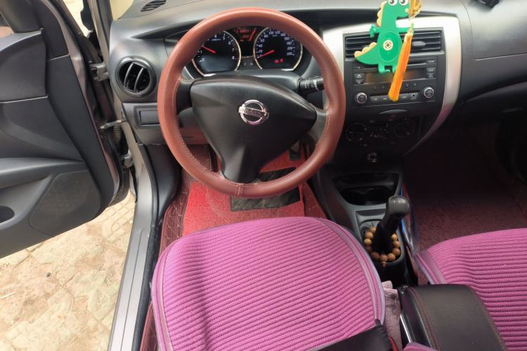 Used Nissan Livina 2013 1.6XE Manual Comfort Edition Steering Wheel