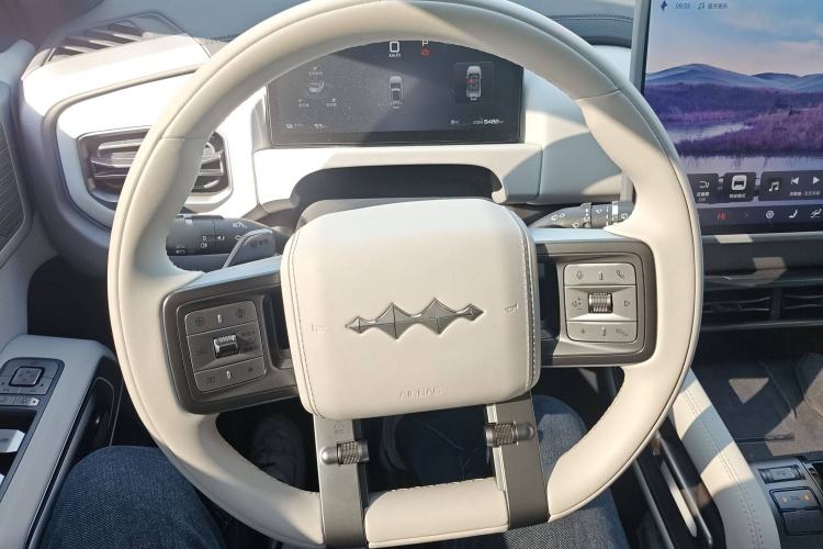 Used Formula Leopard Titanium 3 2025 501KM All-Wheel Drive Intelligent Driving Ultra Version