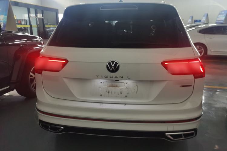 Used Volkswagen Tiguan L 2023 Facelifted 380TSI Automatic All-Wheel Drive R-Line Plus Version 7-Seater Rear