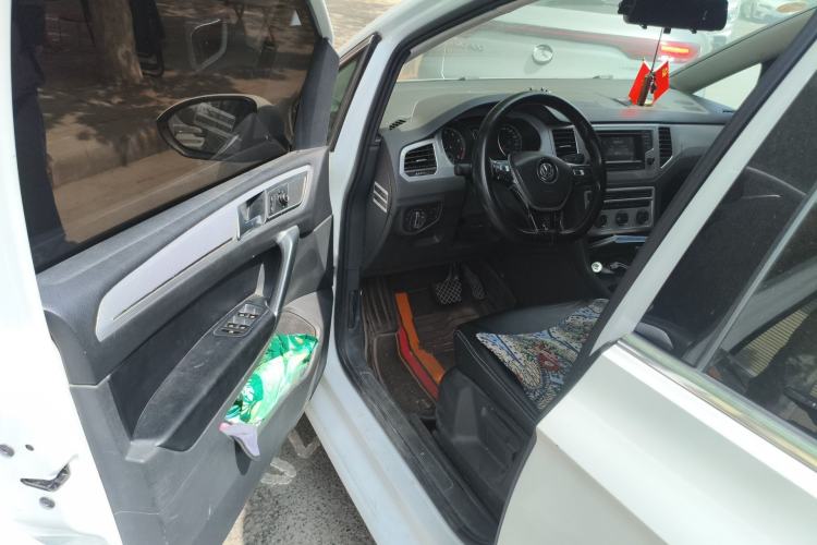 Used Volkswagen Golf Sportsvan 2016 230TSI Automatic Trend Edition Driver Seat