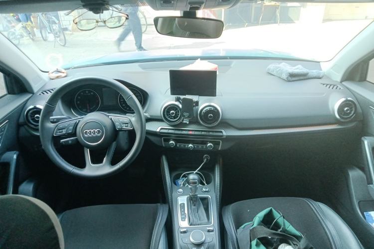 Used Audi Q2L 2022 35 TFSI Fashionable and Elegant Model Center Console