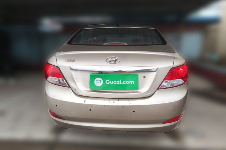 Used Hyundai Verna (older generation) 2010 Sedan 1.4L Manual Comfort GS Rear