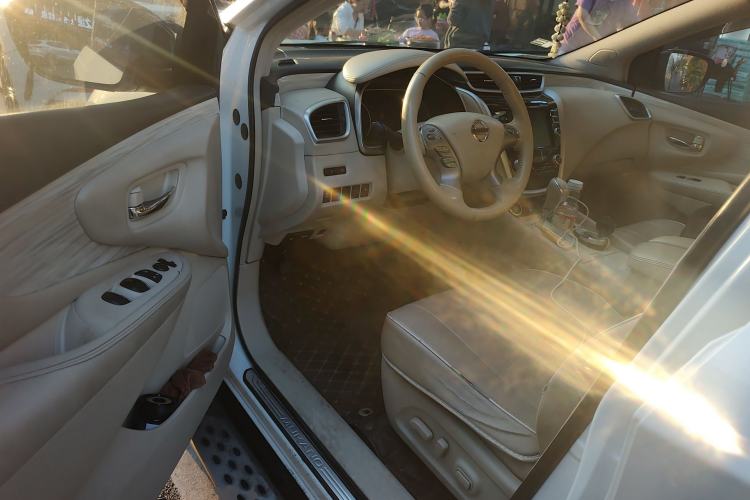 Used Nissan Murano 2015 2.5L XV RES Two-Wheel Drive Luxury Edition Driver Seat