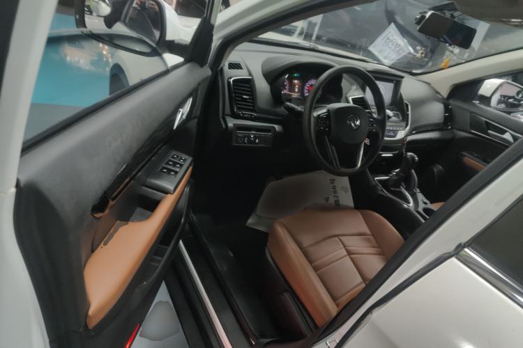 Used Dongfeng Fengdu MX5 2016 1.4T Manual Luxury Edition