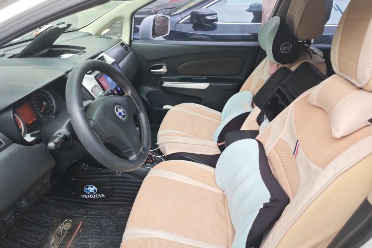 Used Venucia R50X 2013 1.6L Manual Version with Beidou Navigation Left Front Seat