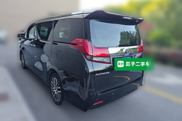 Used Toyota Alphard 2015 3.5L Luxury Edition
