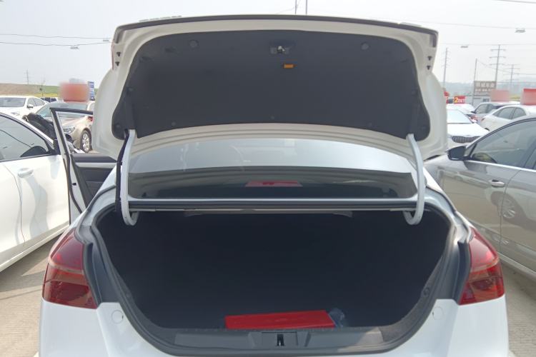 Used Geely Auto Emgrand 2020 1.5L Manual Luxury Model
