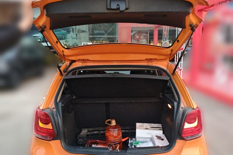 Used Volkswagen Polo 2012 1.6L Cross Polo Automatic Transmission Trunk