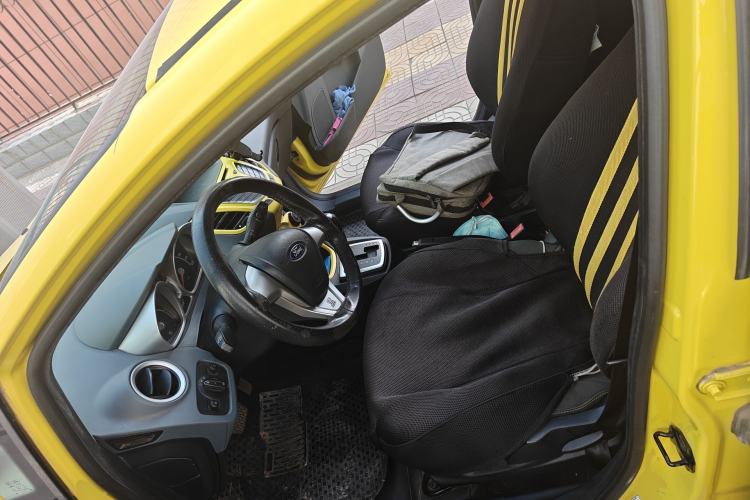 Used Ford Fiesta 2010 Hatchback 1.5L Automatic Limited Edition "Guangmang" Left Front Seat