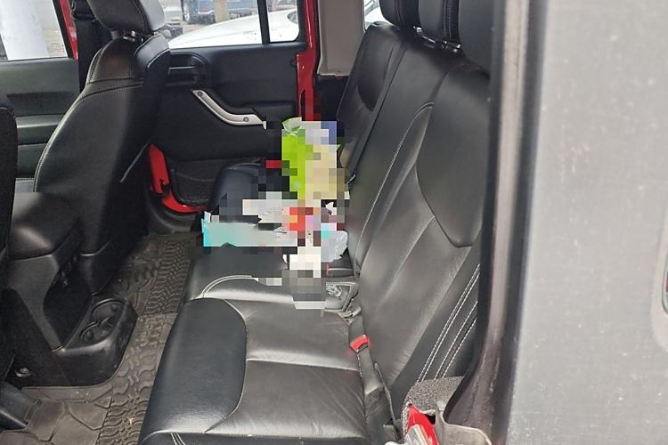 Used Jeep Wrangler 2014 3.0L Sahara Four-Door Edition