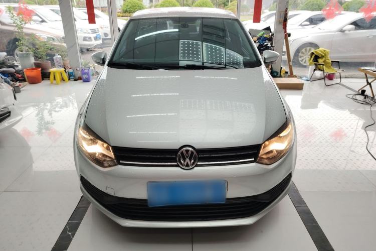 Used Volkswagen Polo 2014 1.4L Manual Fashion Edition Front