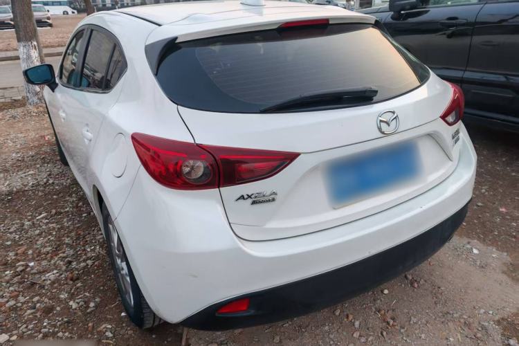 Used Mazda Mazda 3 Axela 2014 Hatchback 1.5L Manual Comfort Model