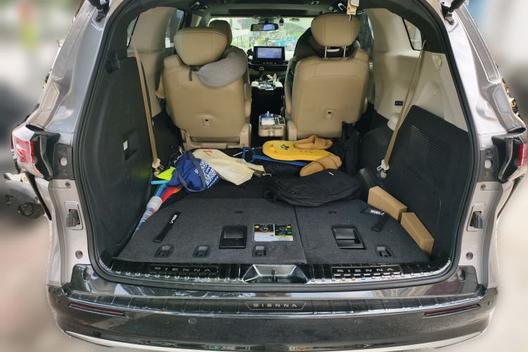 Used Toyota SIENNA 2021 2.5L Hybrid Premium Edition