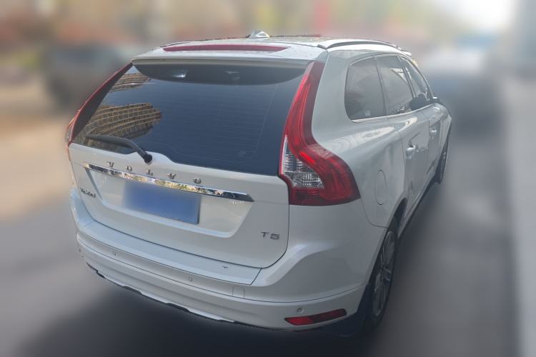 Used Volvo XC60 2015 T5 Smart Upgrade Model Rear Right 45 Deg