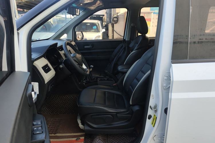 Used Wuling Hongguang PLUS 2020 1.5L Manual Comfort 7-Seater