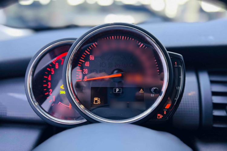 Used MINI MINI 2016 1.5T COOPER Avant-Garde