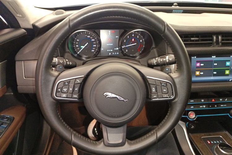 Used Jaguar XFL 2017 XFL 2.0T 240PS Luxury Edition