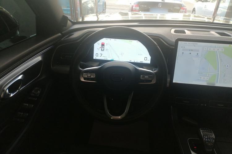 Used GAC Trumpchi GS8 2024 Linghang Series 2.0 TGDI Two-Wheel Drive Luxury Smart Connectivity Version
