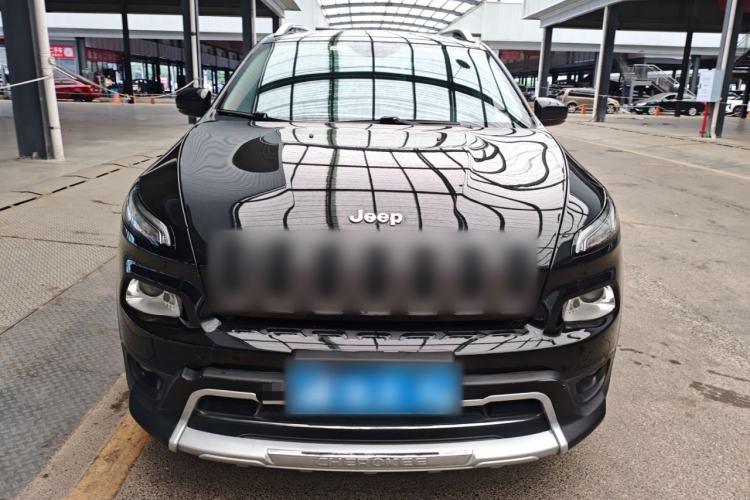 Used Jeep Cherokee 2017 2.0L Superior Edition