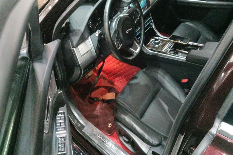 Used Jaguar XFL 2019 XFL 2.0T 200 PS Two-Wheel-Drive Elite Edition Driver Seat