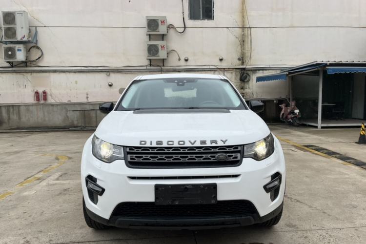 Used Land Rover Discovery Sport 2018 240 PS PURE Edition Exterior 1