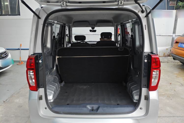 Used Wuling Zhiguang New Energy 2025 Standard Model