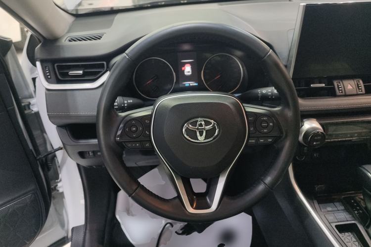 Used Toyota Wildlander 2022 2.0L CVT Two-Wheel Drive Luxury PLUS Edition
