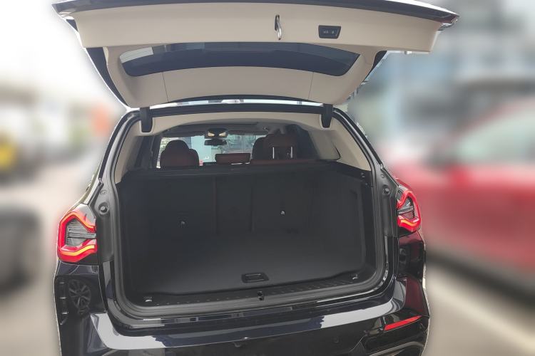 Used BMW iX3 2023 Leading Type
