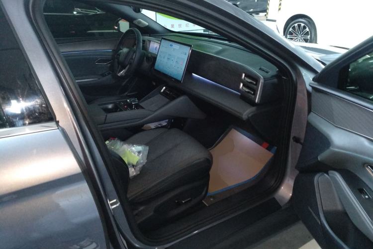 Used BYD Qin L 2024 DM-i 120KM Excellence Model